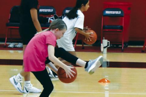 Courtside Cub Camp teaches basketball skills